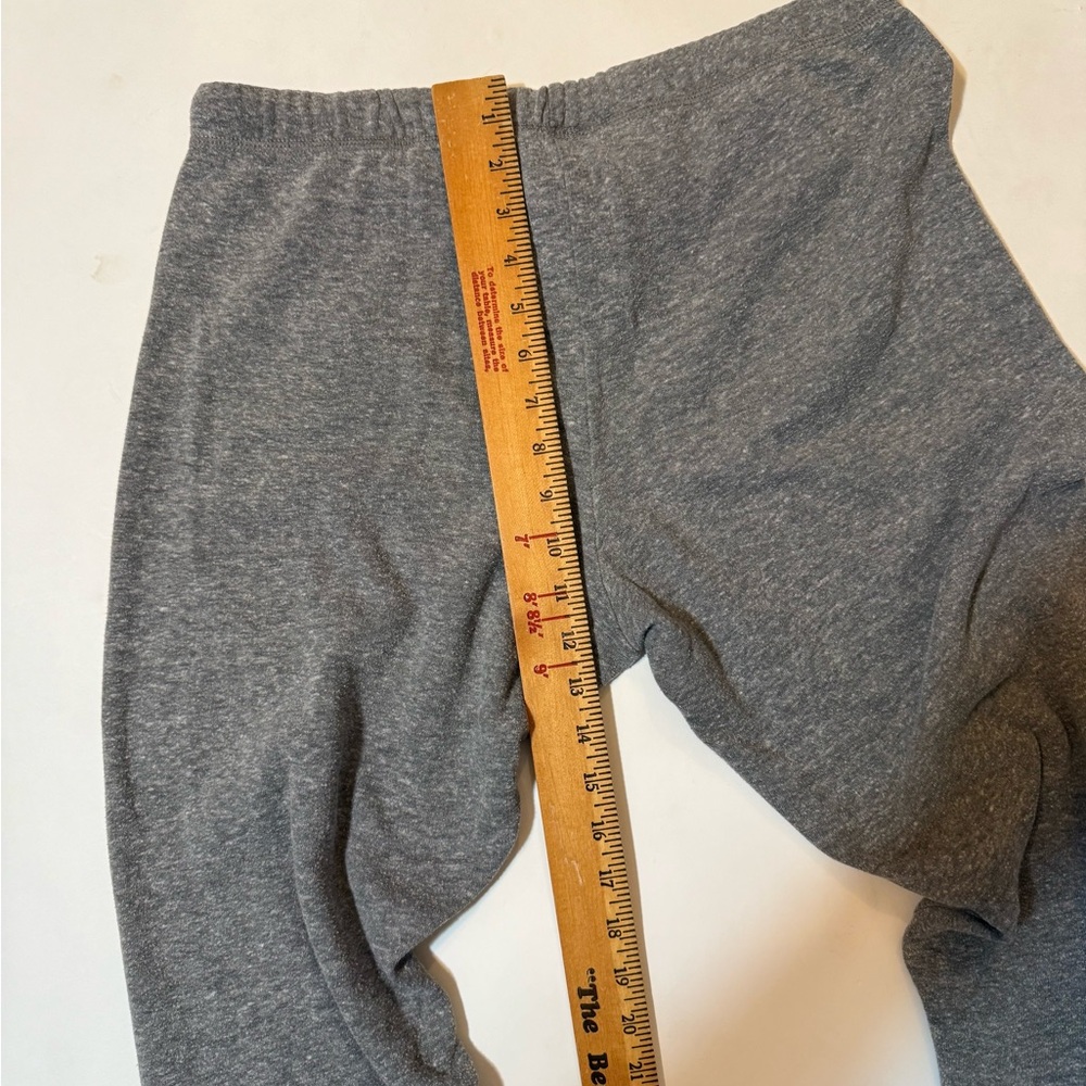 VINTAGE Wisconsin Badgers Gray Jogger Sweatpants with Red Logo - Picture 9 of 10